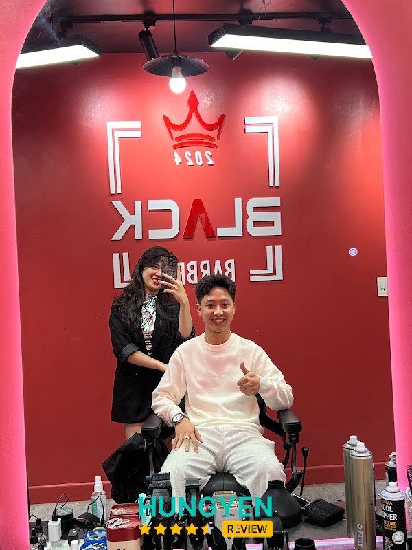 BLACK BARBERSHOP Trần Hưng Đạo