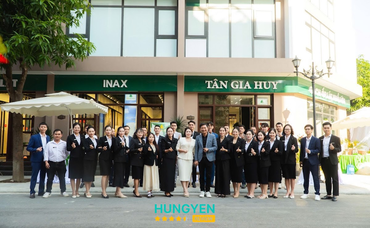Showroom Gạch Ốp Lát Và Thiết Bị Vệ Sinh Tân Gia Huy Hưng Yên