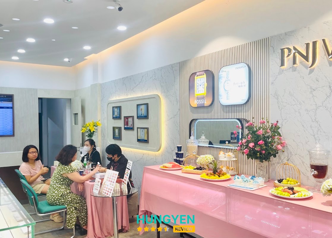 Cửa hàng trang sức PNJ Hai Bà Trưng - hình ảnh 3