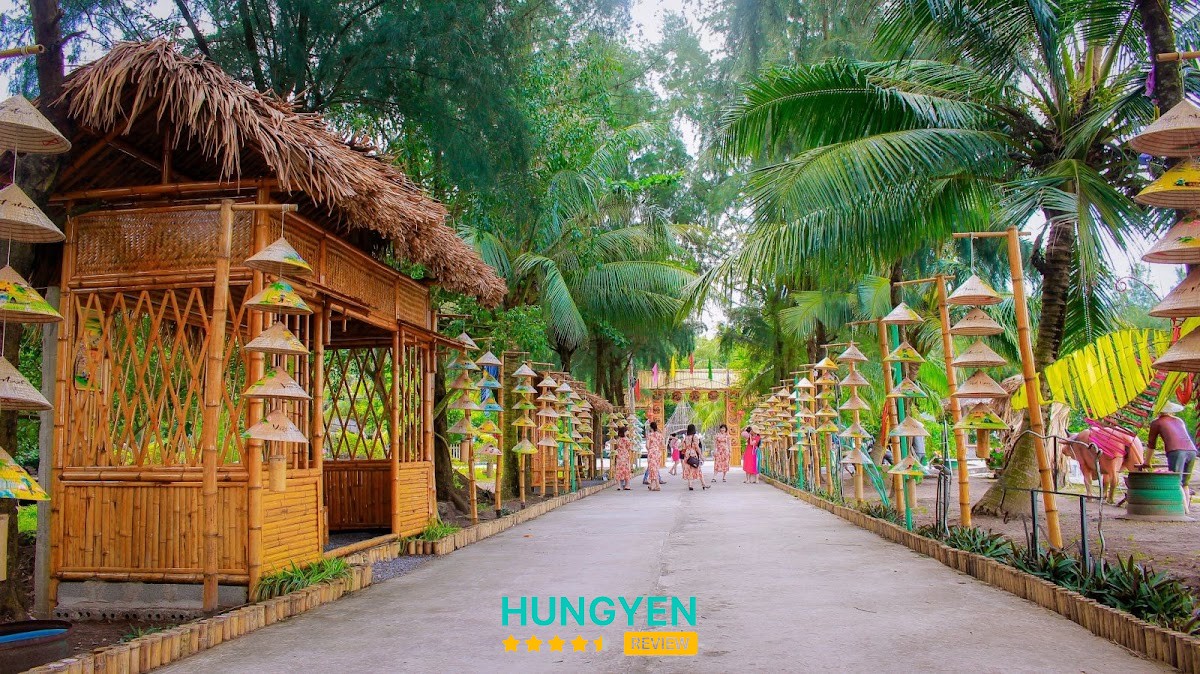 Khu du lịch sinh thái biển Cồn Đen