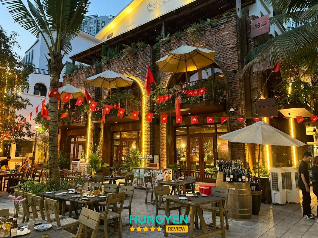 Puro House Restaurant Phụng Công