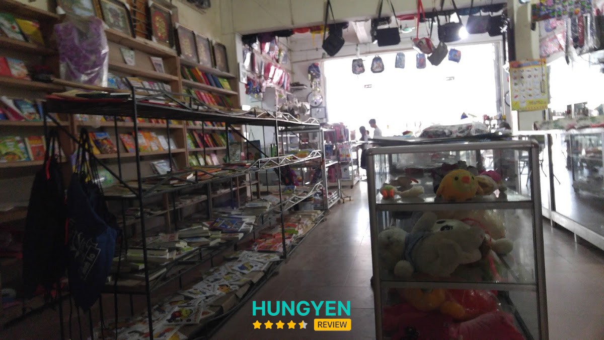 People's bookstore – hình ảnh 2