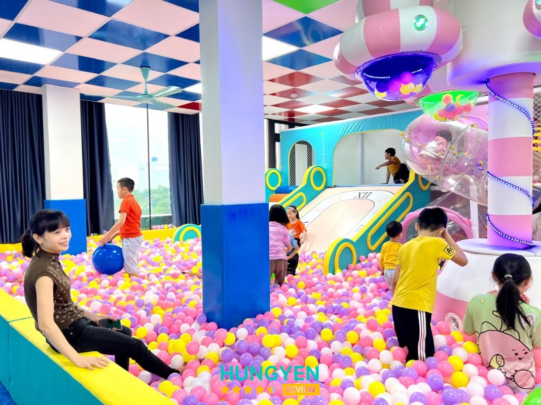 Nhà Sách Quốc Khánh 89 – hình ảnh 2