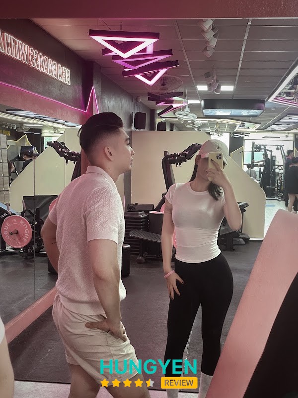 Trang thiết bị tại Sara Fitness