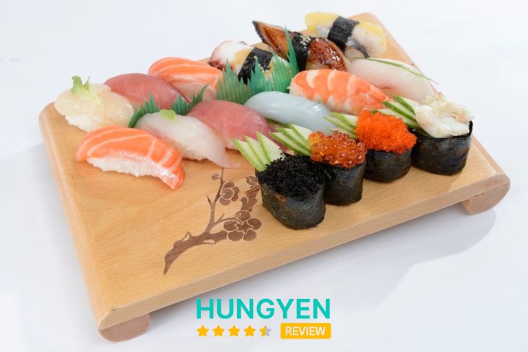 Không gian Sakura Sushi Thái Bình