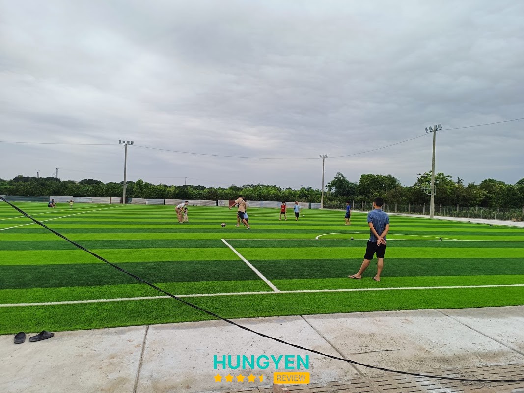 Sân bóng Đoàn Kết Ấp Bá Khê Hưng Yên