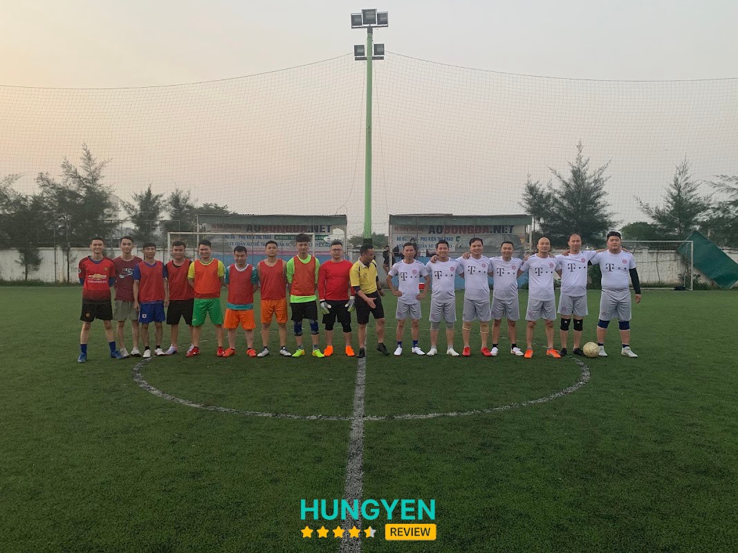 Sân bóng đá Trang Long Trần Lãm