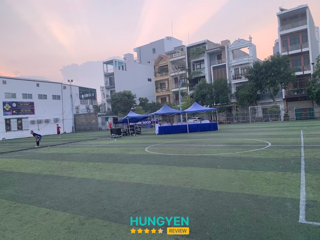 Sân Bóng Chùa Tiền – hình ảnh 2